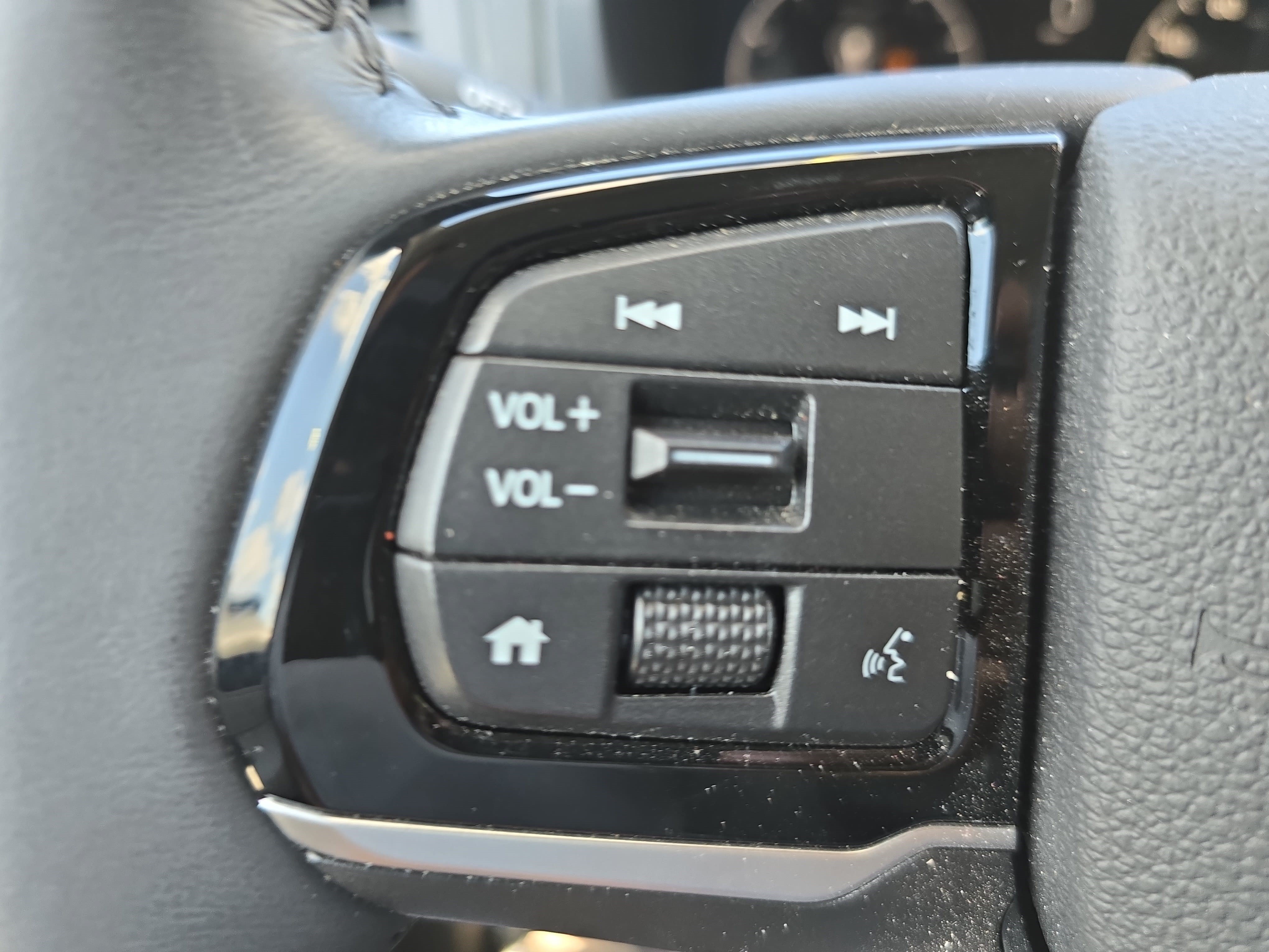 Used 2025 Honda Odyssey EX-L image 18