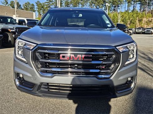 Used 2024 GMC Terrain AT4 image 2