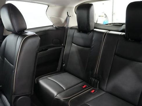 Used 2017 INFINITI QX60 AWD w/ Premium Plus Package image 17