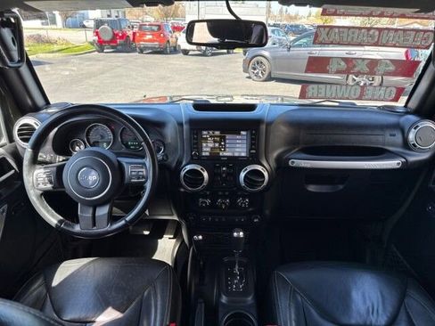 Used 2016 Jeep Wrangler Unlimited Rubicon w/ Dual Top Group image 13