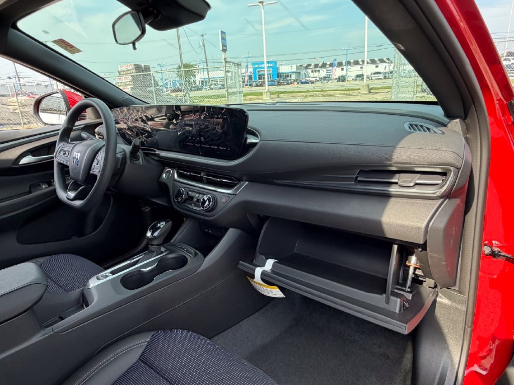 New 2026 Buick Envista Preferred w/ Advanced Safety Package FWD image 17
