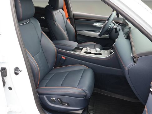 Used 2026 Genesis GV70 2.5T Sport Prestige AWD/4WD image 16