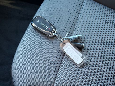 Used 2025 Chevrolet Trax LT image 18