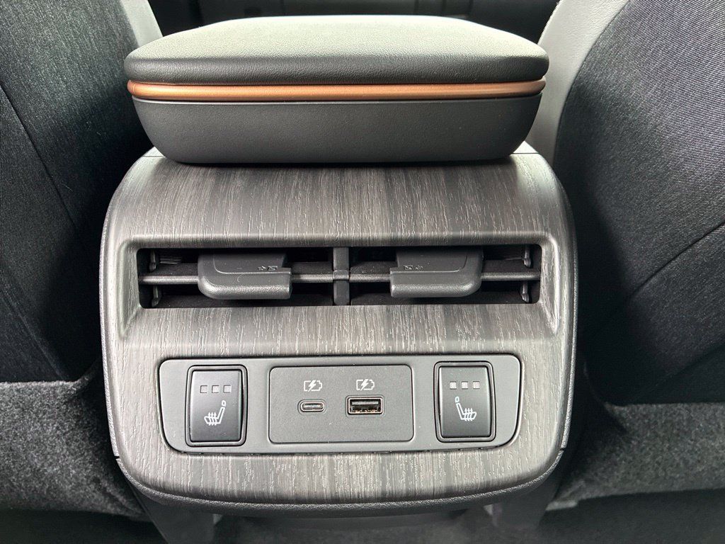 Certified 2024 Nissan Ariya AWD image 25