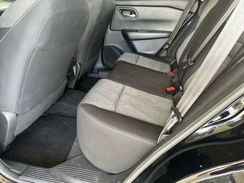 Used 2024 Nissan Rogue SV AWD/4WD image 20