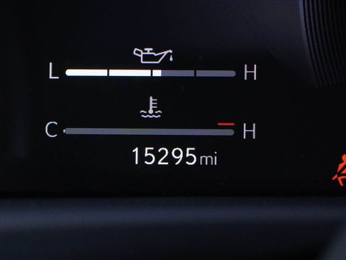Used 2025 Lexus LX 600 4WD w/ Interior Upgrade Package image 22