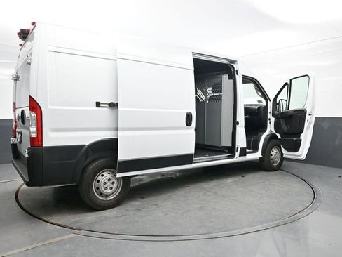 Used 2023 RAM ProMaster 2500 FWD image 47