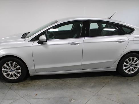 Used 2017 Ford Fusion S FWD image 6