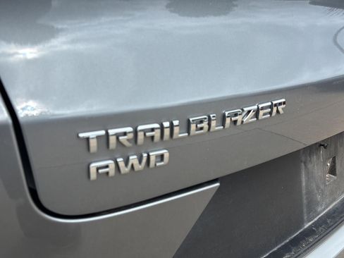 Used 2025 Chevrolet TrailBlazer LT AWD/4WD image 22
