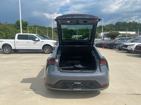 Used 2025 Toyota Prius Limited FWD image 18