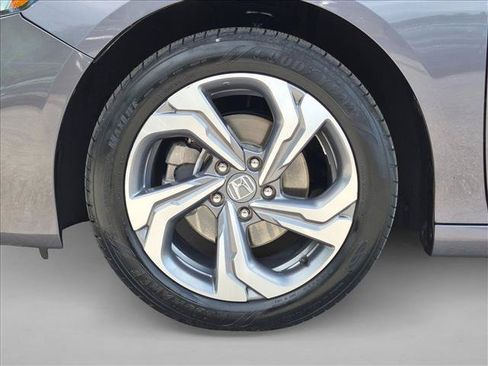 Used 2019 Honda Accord EX image 22