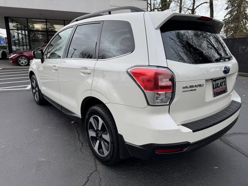 Used 2018 Subaru Forester 2.5i Limited w/ Popular Package #2 image 3