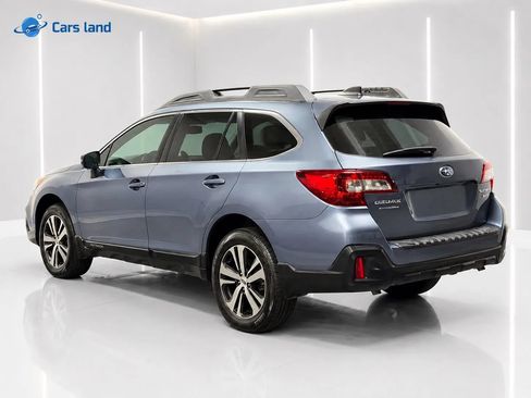 Used 2018 Subaru Outback 3.6R Limited w/ Popular Package #2 AWD/4WD image 5