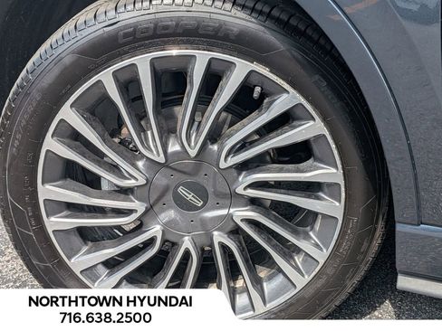 Used 2020 Lincoln Corsair Reserve w/ Equipment Group 201A image 46