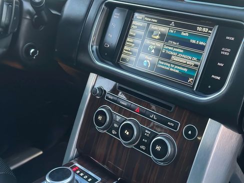 Used 2015 Land Rover Range Rover Supercharged image 42