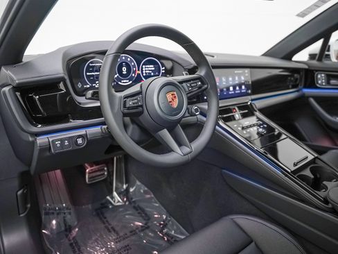 New 2026 Porsche Panamera image 4