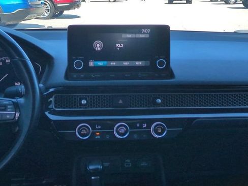 Used 2022 Honda Civic Sport image 17