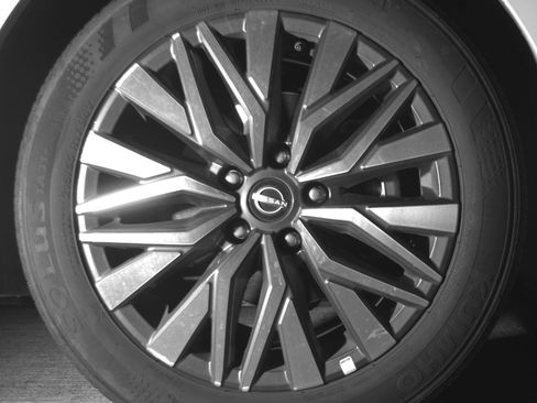 Used 2025 Nissan Altima 2.5 SV FWD image 13
