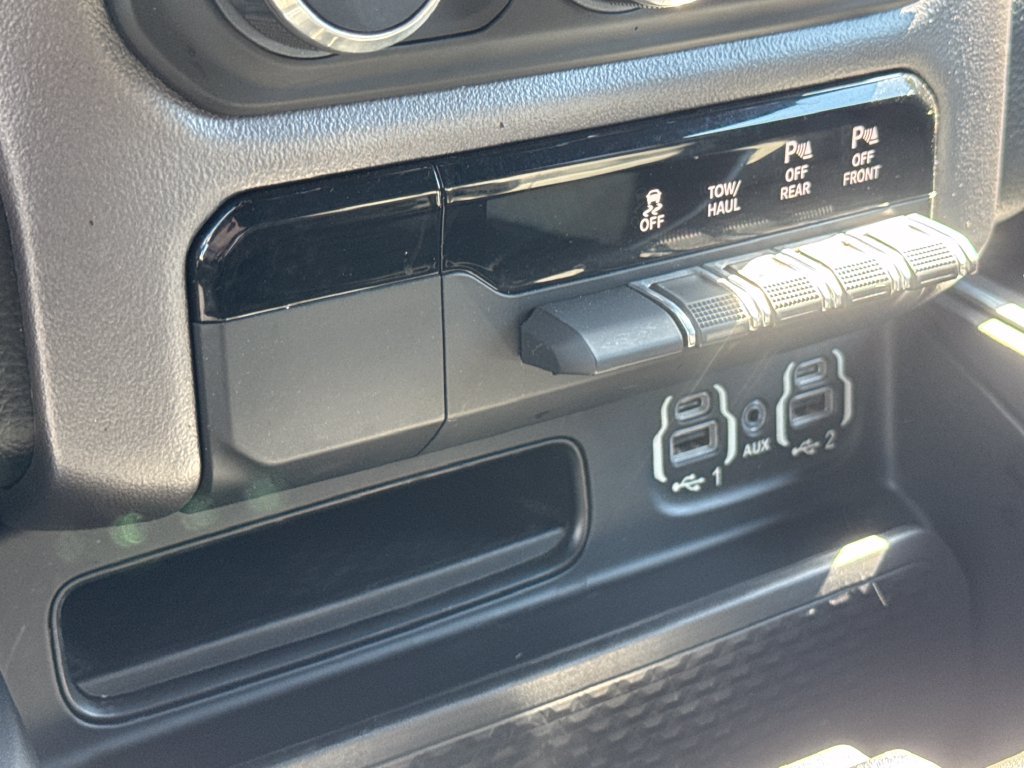Used 2020 RAM 1500 Big Horn AWD/4WD image 25