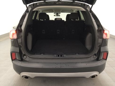 Used 2021 Ford Escape SE image 29