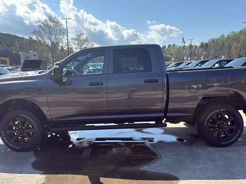 New 2026 RAM 2500 Tradesman image 11