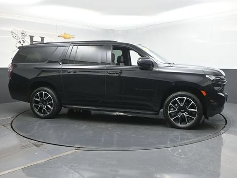 Used 2022 Chevrolet Suburban RST w/ Luxury Package AWD/4WD image 52