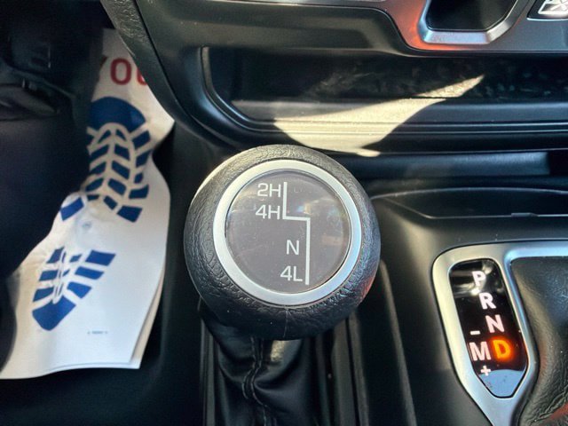 Used 2026 Jeep Wrangler Unlimited Sahara AWD/4WD image 26