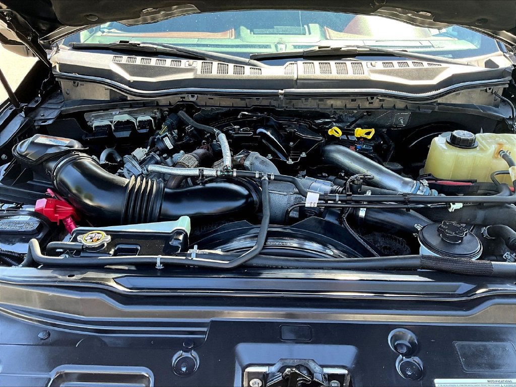 Used 2019 Ford F350 Platinum w/ FX4 Off-Road Package AWD/4WD image 30