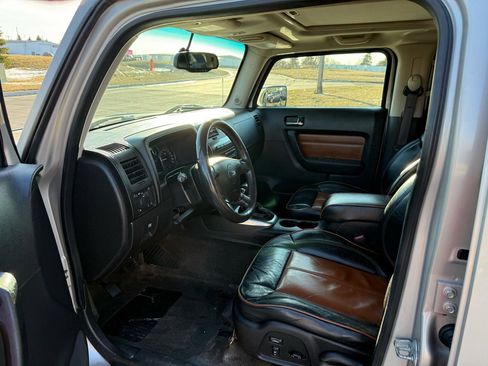 Used 2006 HUMMER H3 image 9