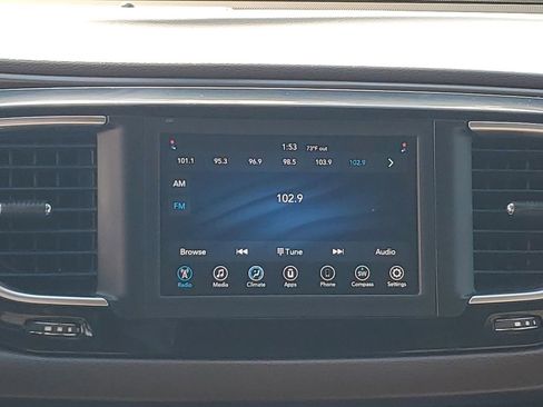 Used 2019 Chrysler Pacifica LX image 27