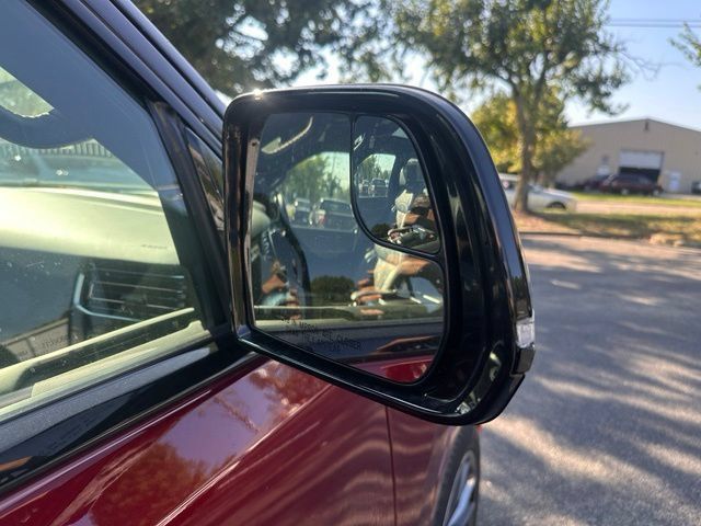Used 2025 Jeep Grand Wagoneer Series III w/ Rear Seat Video Group 1 AWD/4WD image 11