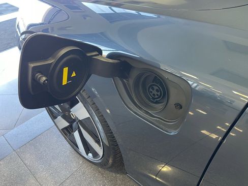 Used 2025 Volvo S60 T8 Ultra w/ Climate Package image 14