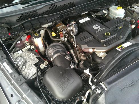 Used 2018 RAM 3500 Laramie image 52