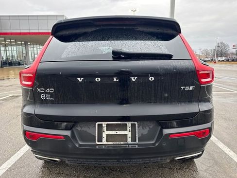 Used 2020 Volvo XC40 T5 R-Design image 5