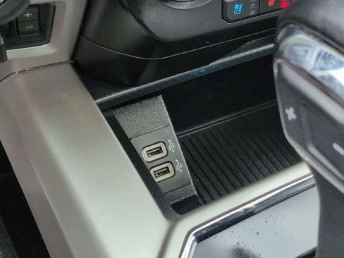 Certified 2020 Ford F150 Lariat w/ Equipment Group 502A Luxury image 40