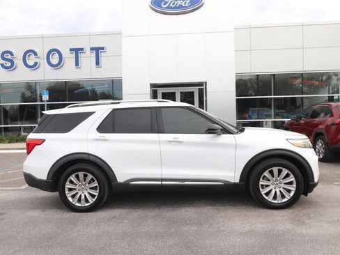 Used 2020 Ford Explorer Limited w/ Class III Trailer Tow Package RWD image 17