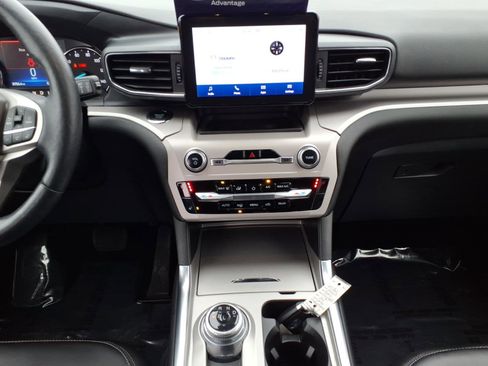 Certified 2023 Ford Explorer XLT w/ Equipment Group 202A image 16