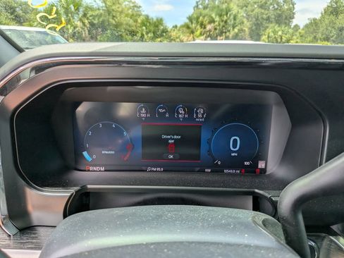 Used 2023 Ford F250 Lariat w/ Lariat Ultimate Package AWD/4WD image 36