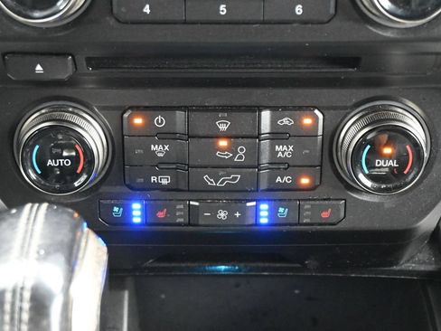 Used 2018 Ford F150 Raptor w/ Equipment Group 802A Luxury AWD/4WD image 20
