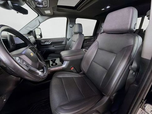 Used 2024 Chevrolet Silverado 3500 LTZ w/ LTZ Premium Package AWD/4WD image 12