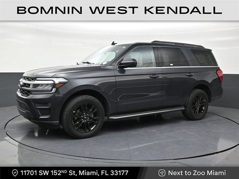 Used 2023 Ford Expedition XLT RWD image 1