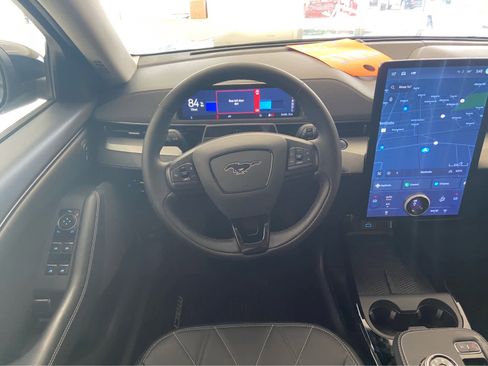 Used 2023 Ford Mustang Mach-E Select image 23