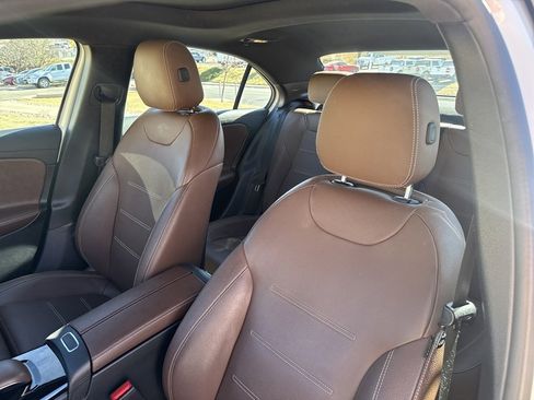 Used 2019 Mercedes-Benz A 220 4MATIC image 12