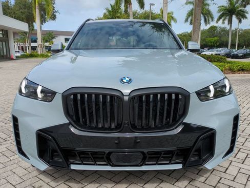 New 2026 BMW X5 xDrive50e w/ Executive Package AWD/4WD image 9