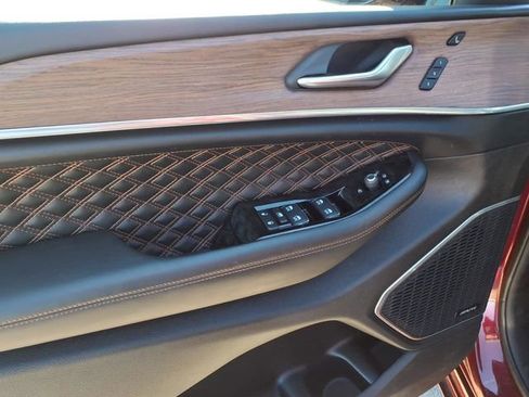 Used 2022 Jeep Grand Cherokee L Summit w/ Luxury Tech Group V image 11