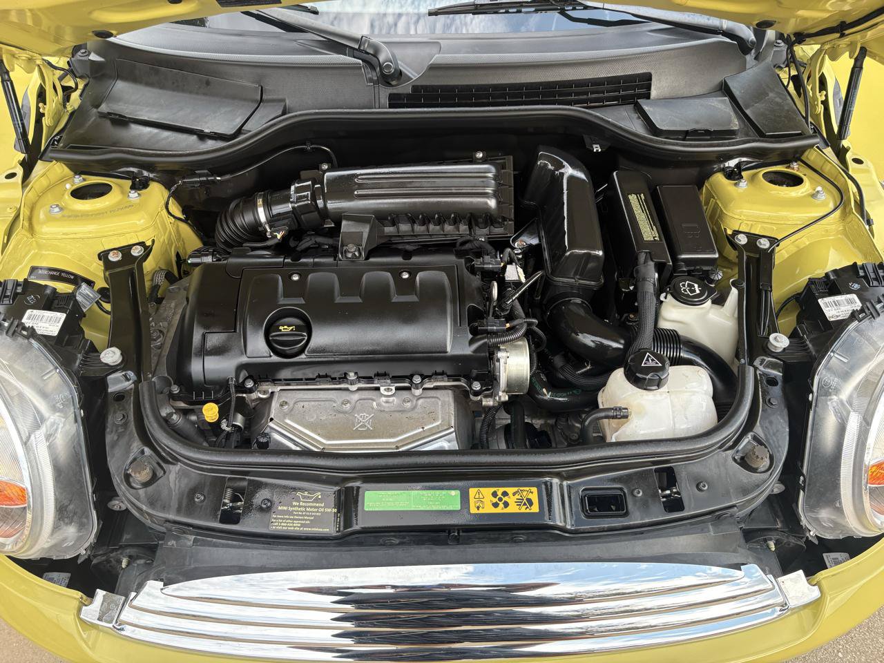 Used 2009 MINI Cooper Convertible FWD image 39
