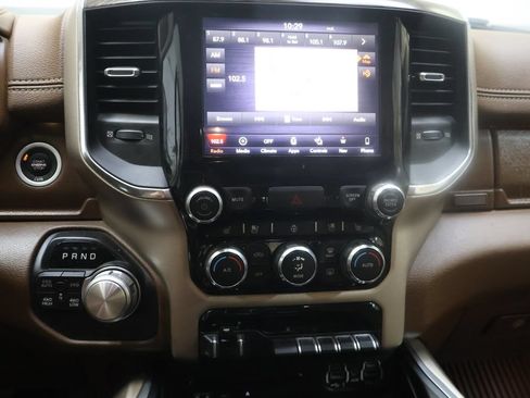 Used 2019 RAM 1500 Laramie AWD/4WD image 23