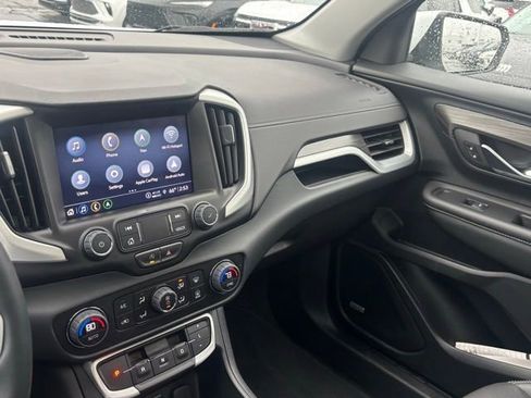 Certified 2023 GMC Terrain SLT w/ Infotainment Package II image 32