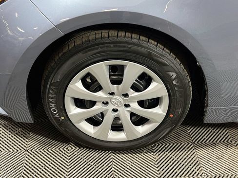 Used 2026 Toyota Corolla LE FWD image 26