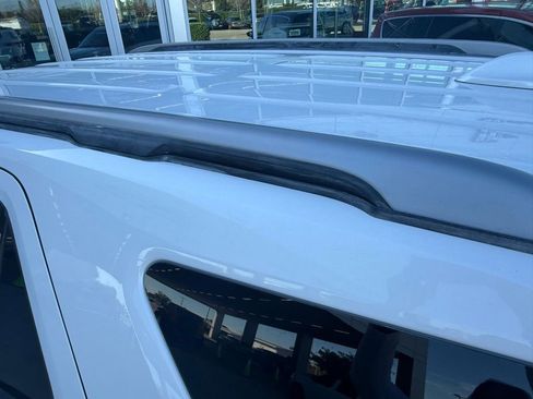 Used 2016 Ford Explorer XLT w/ Equipment Group 202A image 41